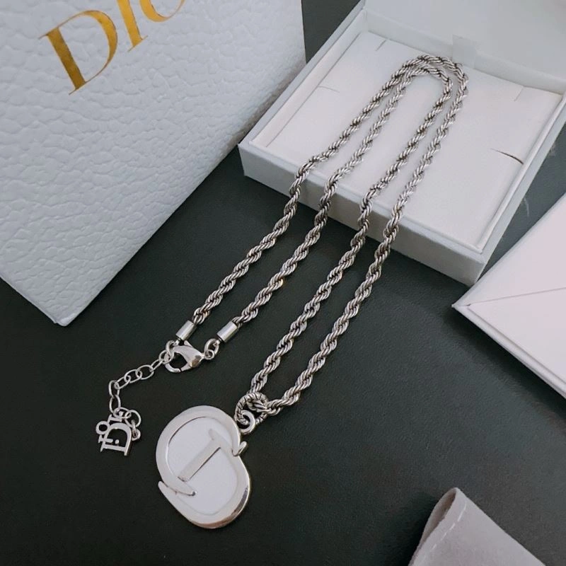 TechFriendly Christian Dior Necklaces 235699