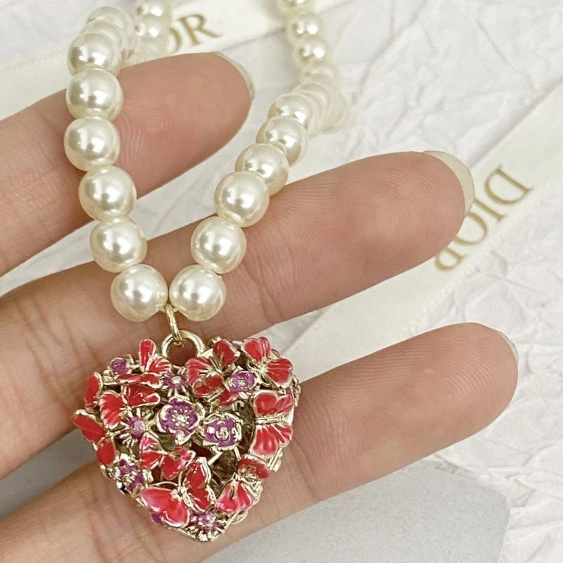 Christian Dior Necklaces Snug 236280