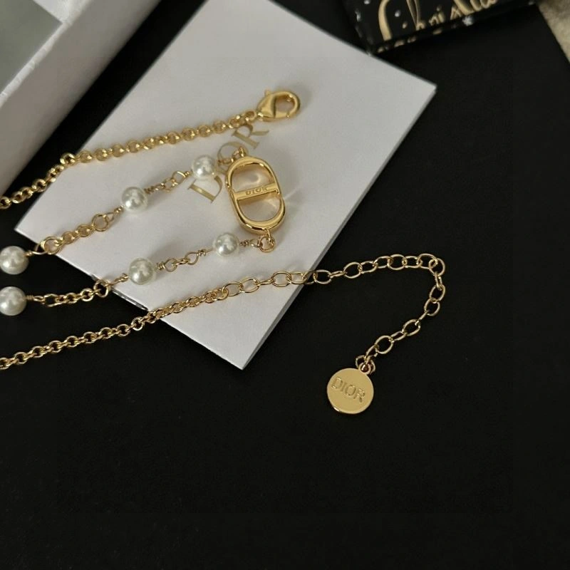 Soft Christian Dior Necklaces 236273