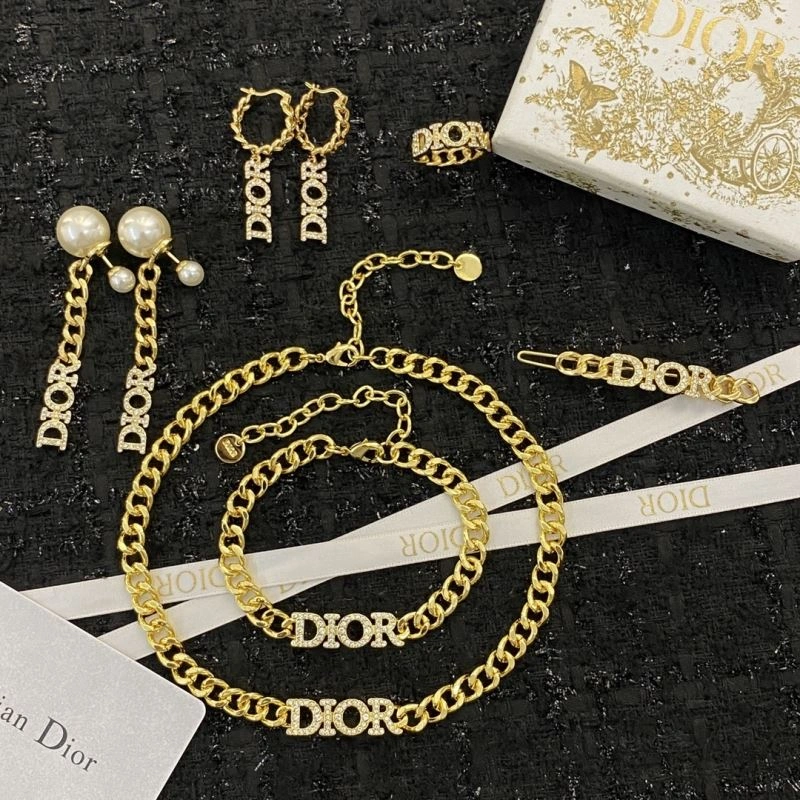 Thermal Christian Dior Necklaces 236268
