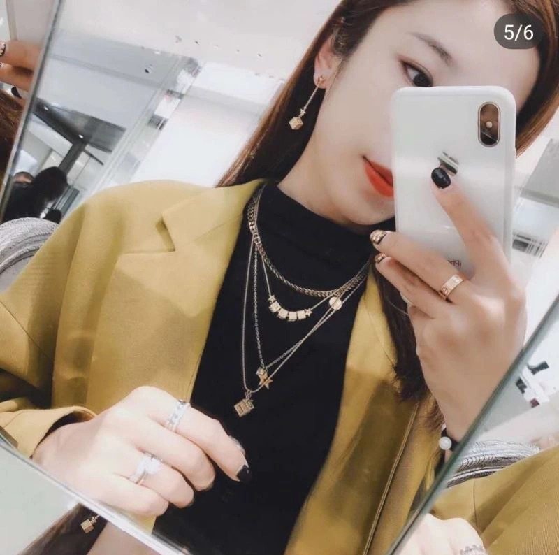Modern Christian Dior Necklaces 236319