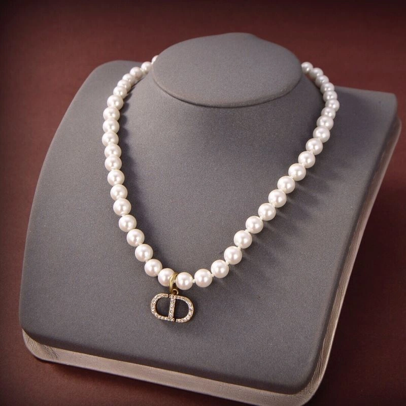 Reliable Christian Dior Necklaces 236251