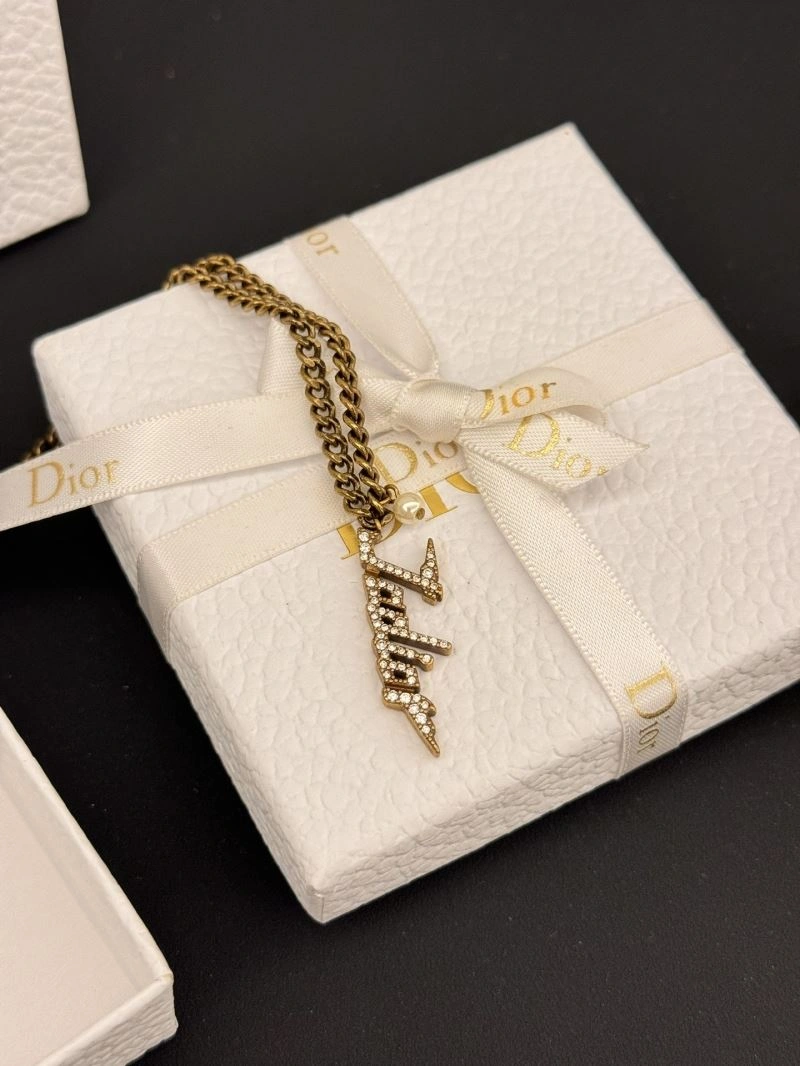 Packable Christian Dior Necklaces 236248