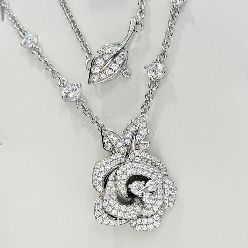 Lightweight Christian Dior Necklaces 236241