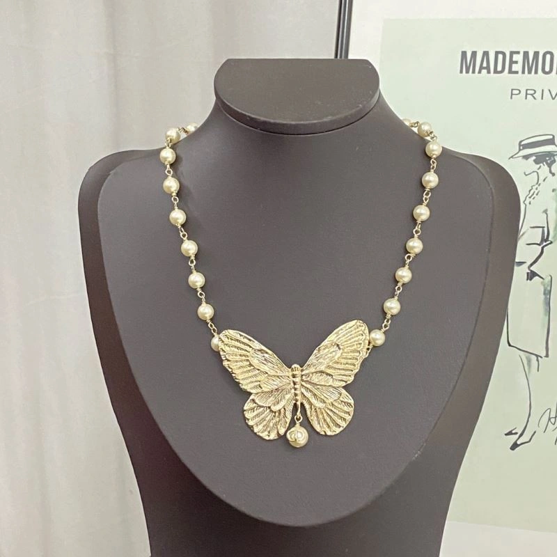 WaterResistant Christian Dior Necklaces 236255