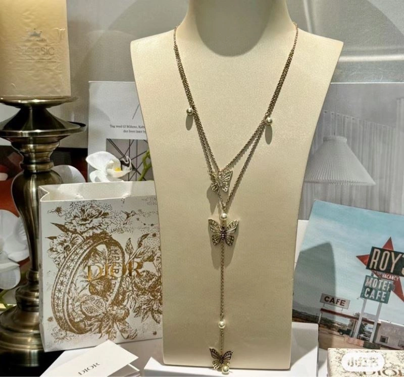 Christian Dior Necklaces Sophisticated 236233