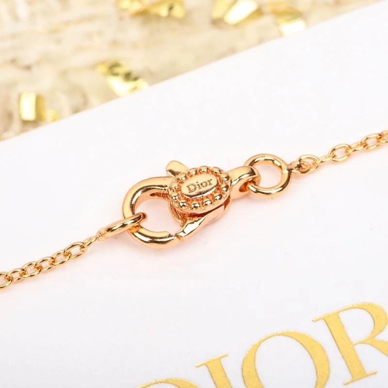 Christian Dior Necklaces Affordable 236325