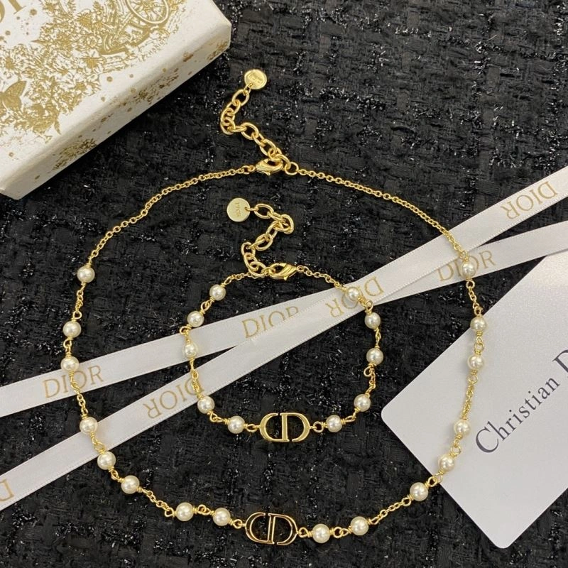 Christian Dior Necklaces Affordable 236105