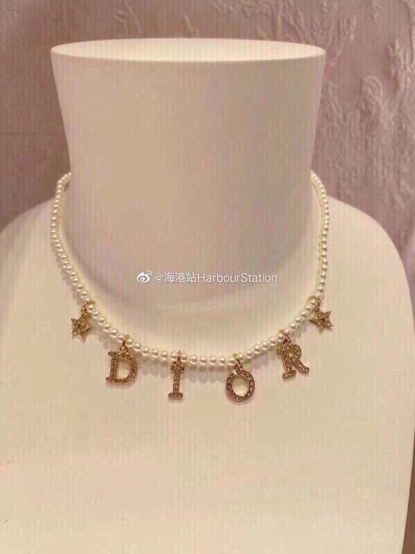 Christian Dior Necklaces SmoothTexture 236076