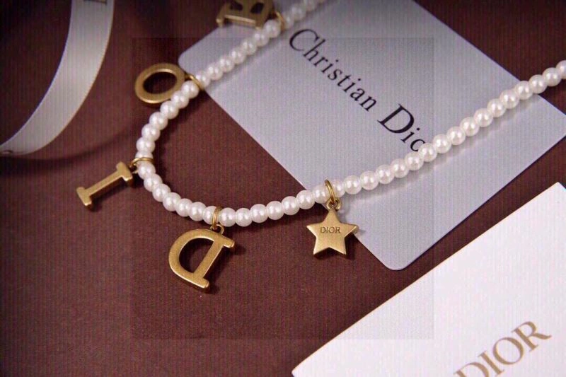 Christian Dior Necklaces SmoothTexture 236076