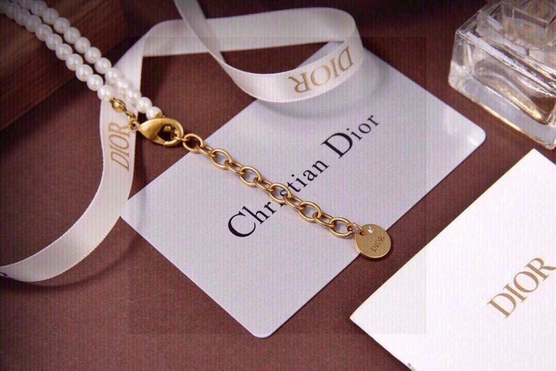 Christian Dior Necklaces SmoothTexture 236076