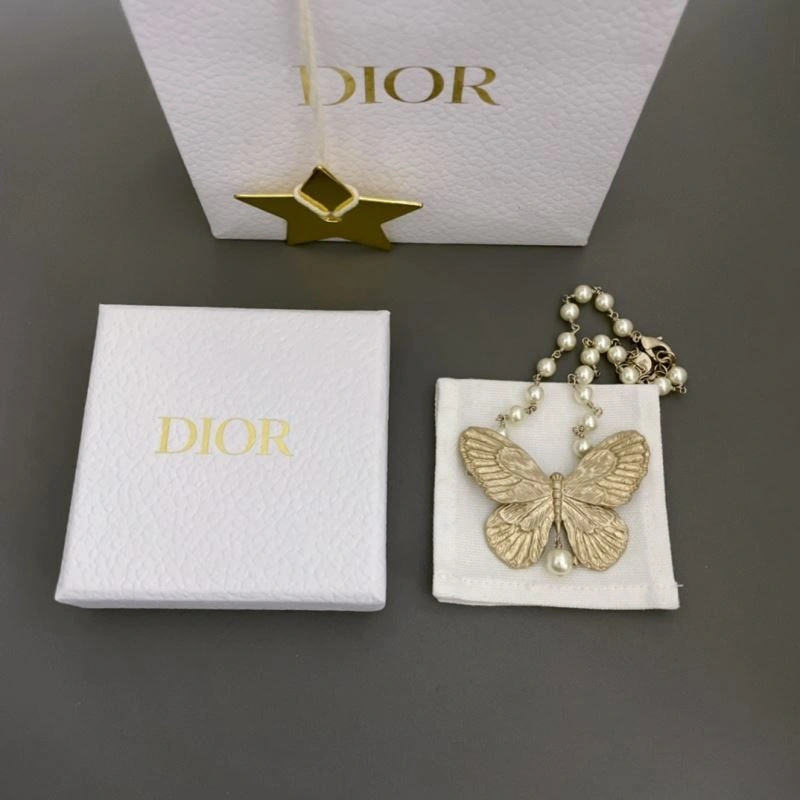 RelaxedFit Christian Dior Necklaces 236077