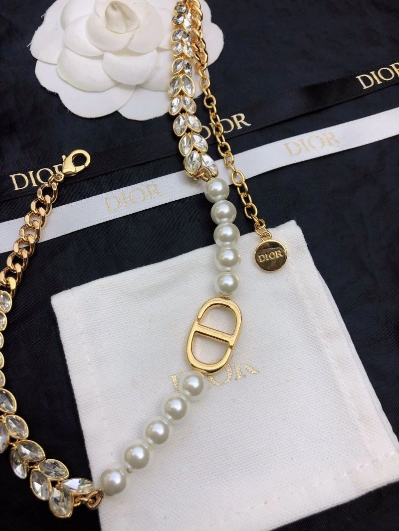 Christian Dior Necklaces Functional 236148