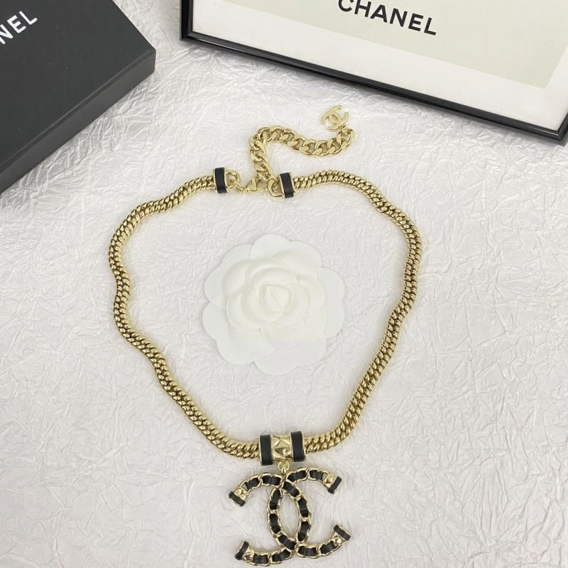 Christian Dior Necklaces Colorful 236185