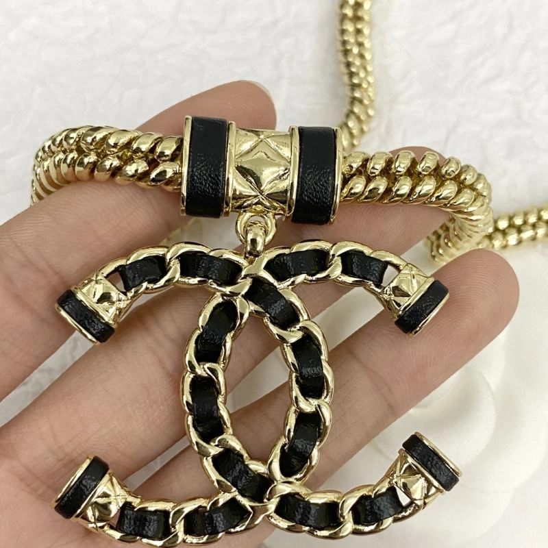 Christian Dior Necklaces Colorful 236185