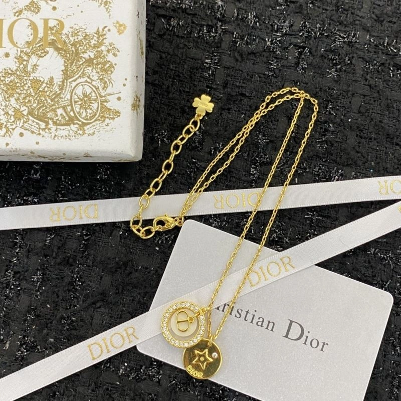 Lightweight Christian Dior Necklaces 235506