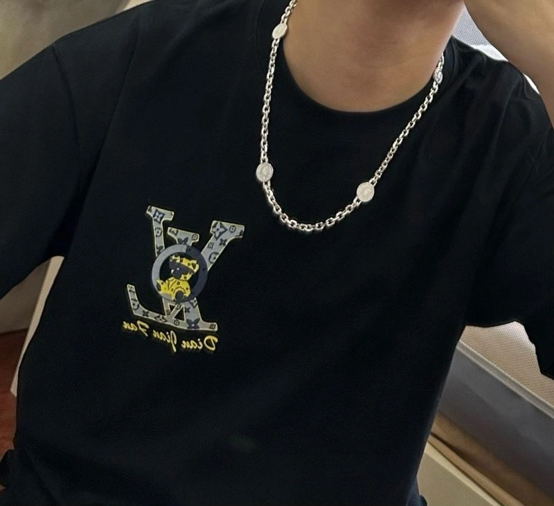 Functional Christian Dior Necklaces 235569
