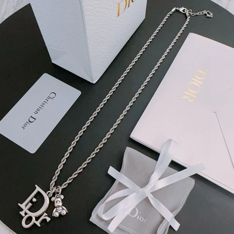 Attractive Christian Dior Necklaces 235531