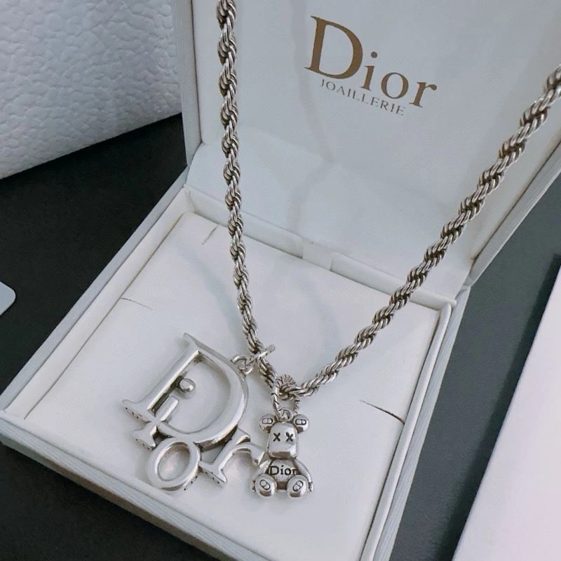 Attractive Christian Dior Necklaces 235531
