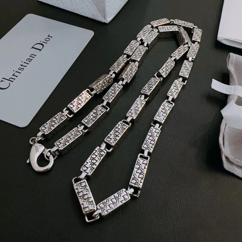 Youthful Christian Dior Necklaces 235517