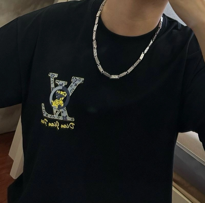 Youthful Christian Dior Necklaces 235517