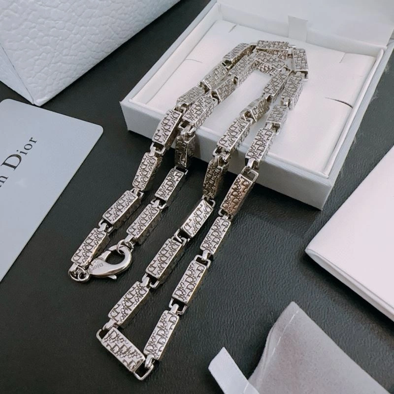 Youthful Christian Dior Necklaces 235517
