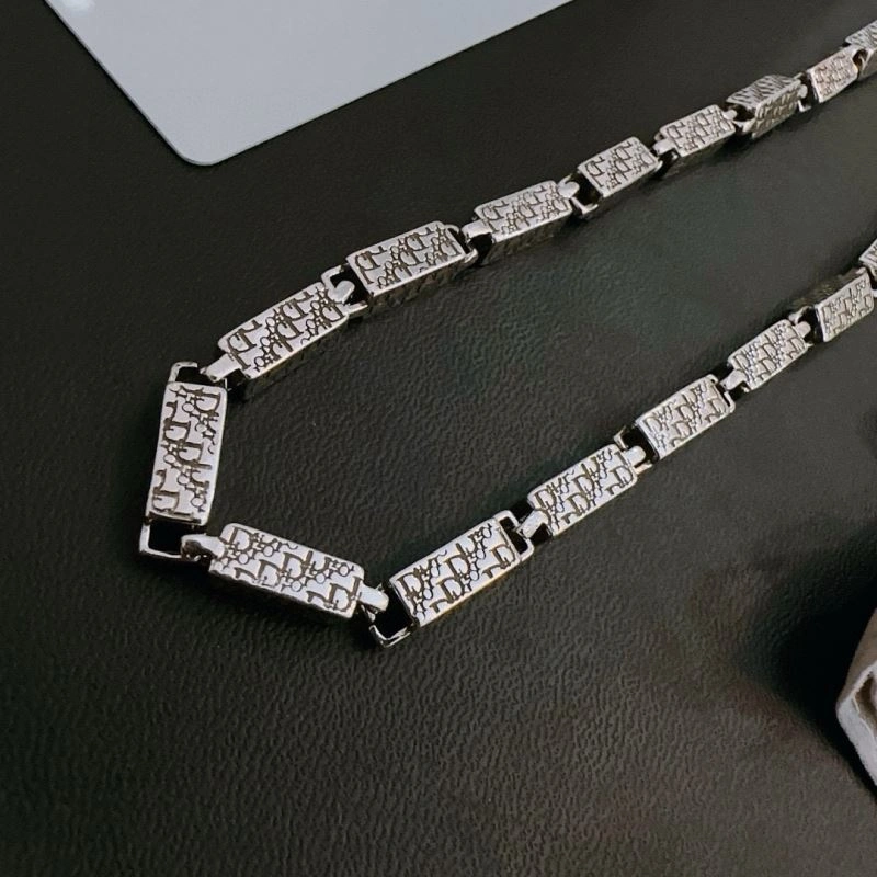 Youthful Christian Dior Necklaces 235517