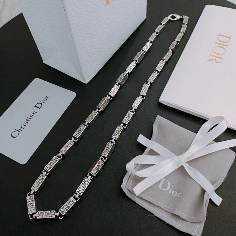 Youthful Christian Dior Necklaces 235517