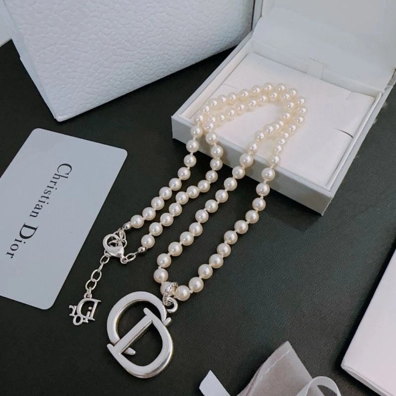 UrbanStyle Christian Dior Necklaces 235513