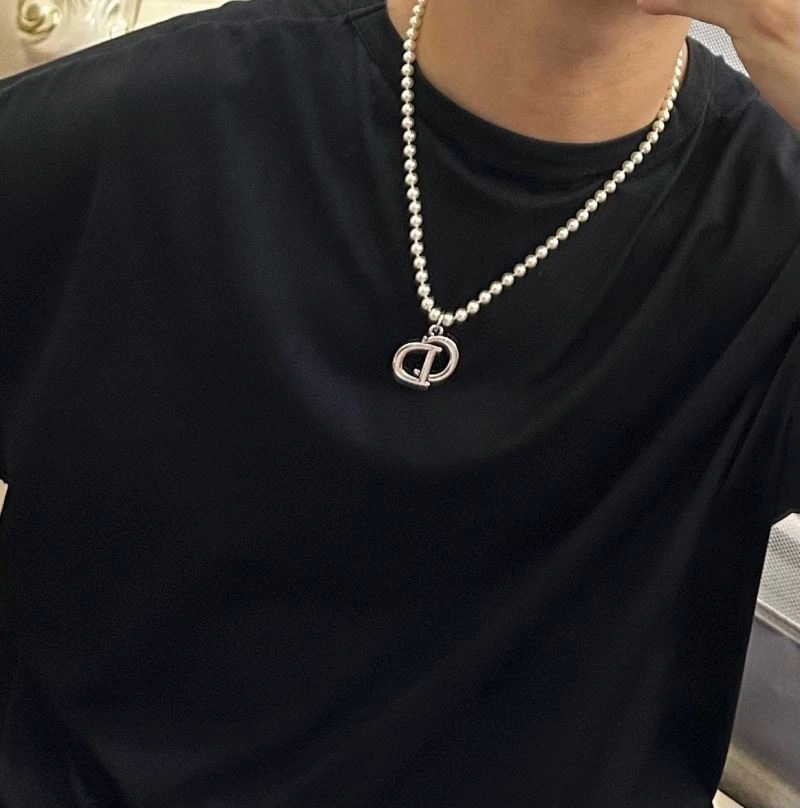 UrbanStyle Christian Dior Necklaces 235513