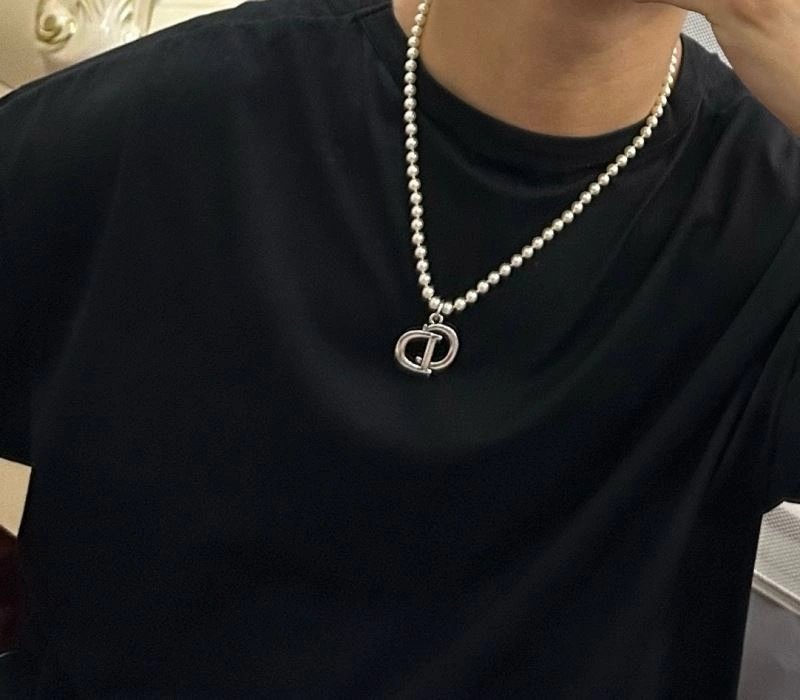 UrbanStyle Christian Dior Necklaces 235513