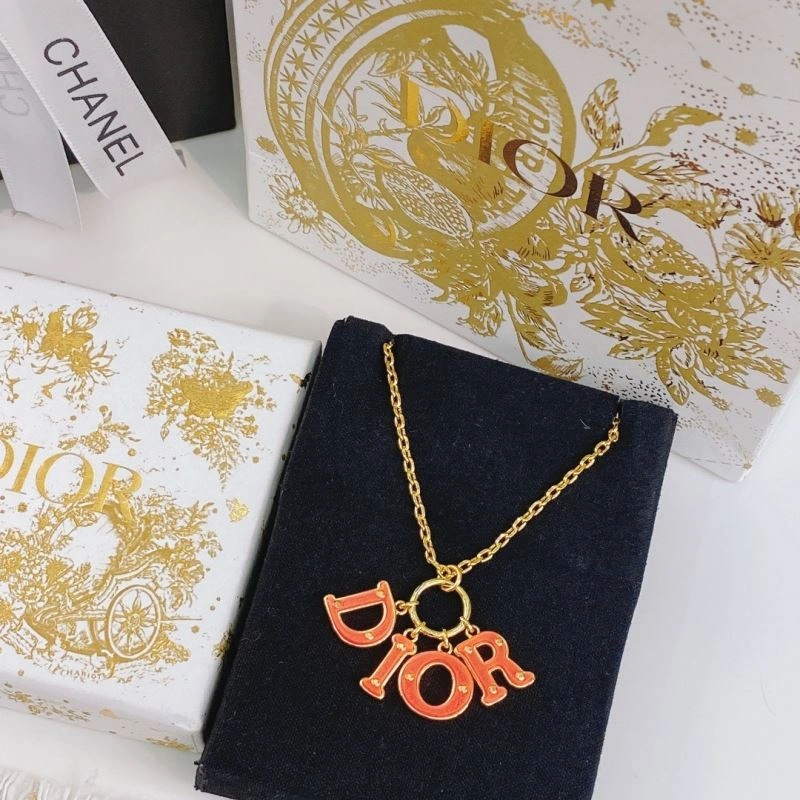 Christian Dior Necklaces Refined 235503