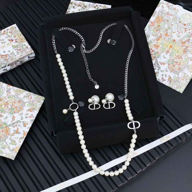 Christian Dior Necklaces ComfortFit 235498