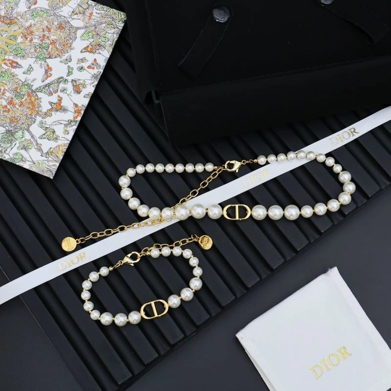 Chic Christian Dior Necklaces 235493