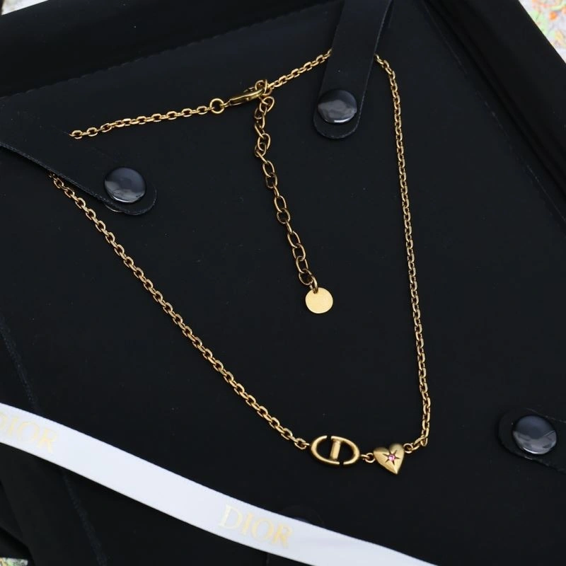 Trendsetting Christian Dior Necklaces 235492