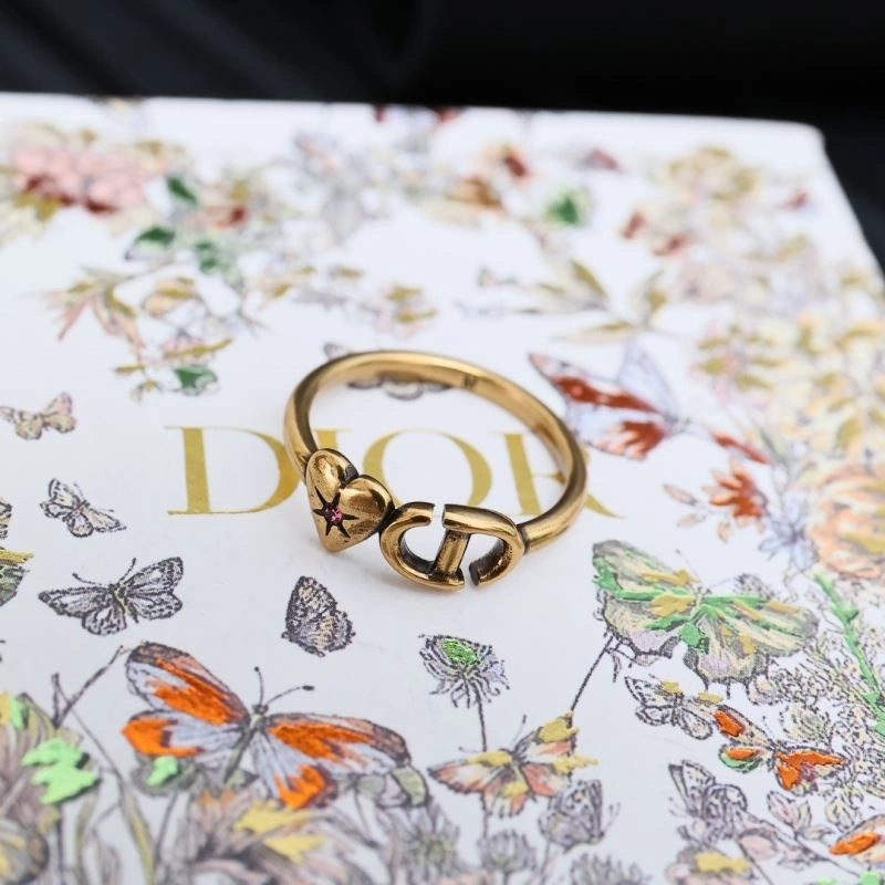 Trendsetting Christian Dior Necklaces 235492