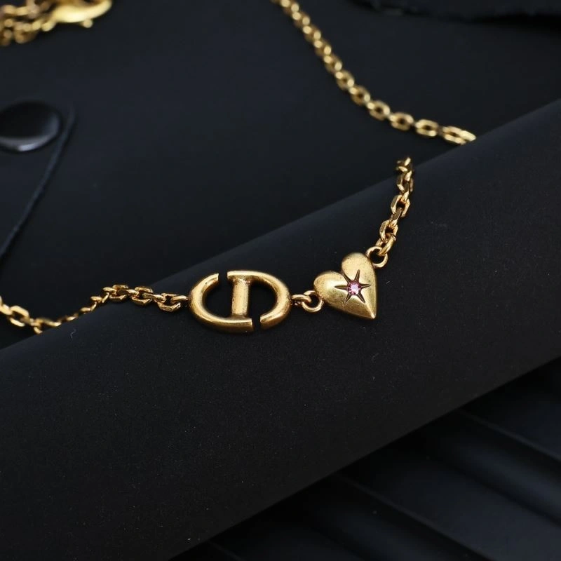 Trendsetting Christian Dior Necklaces 235492