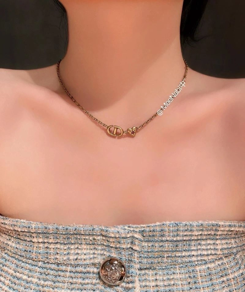 Trendsetting Christian Dior Necklaces 235492