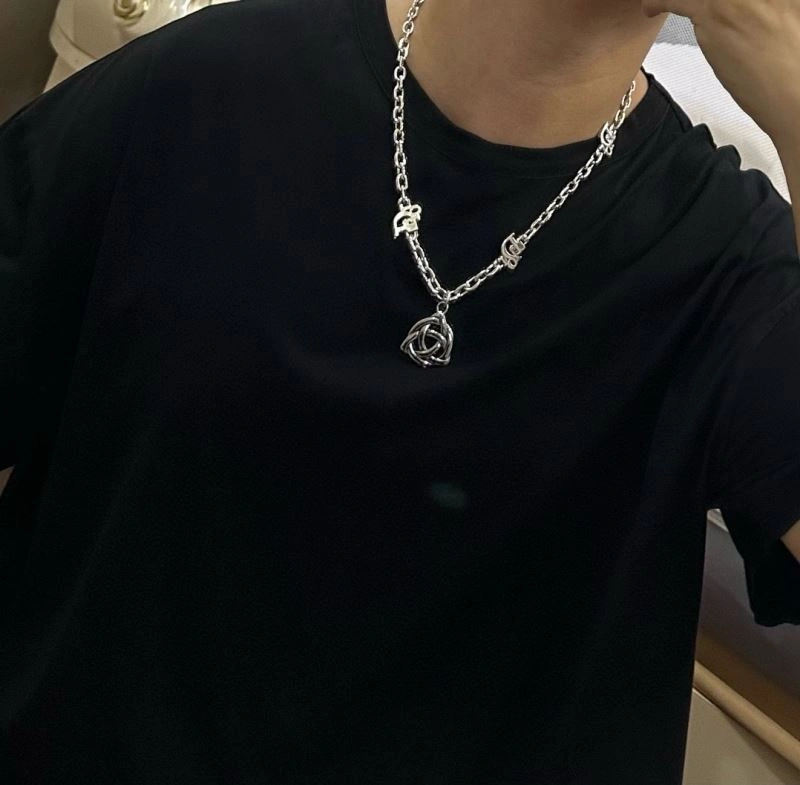Popular Christian Dior Necklaces 235482