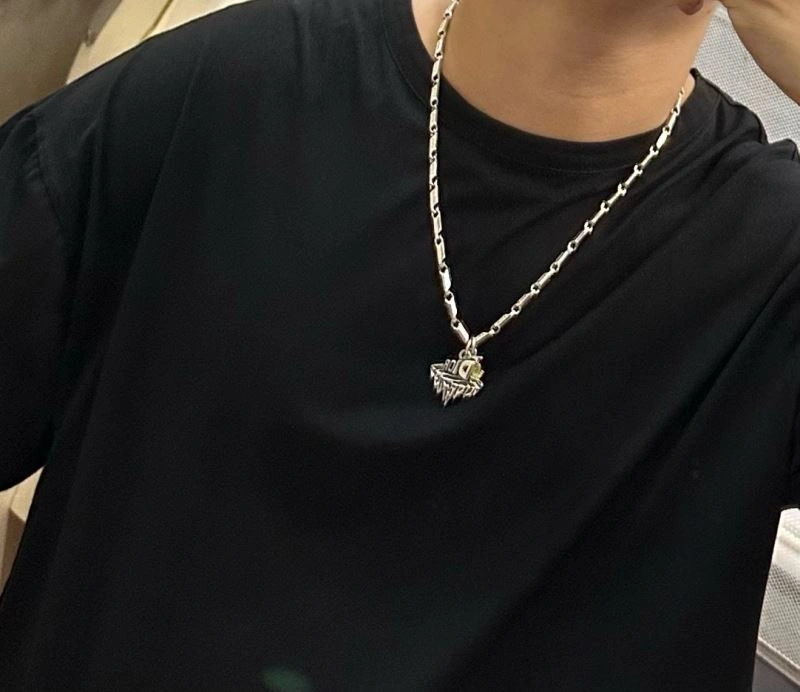Trendsetting Christian Dior Necklaces 235478