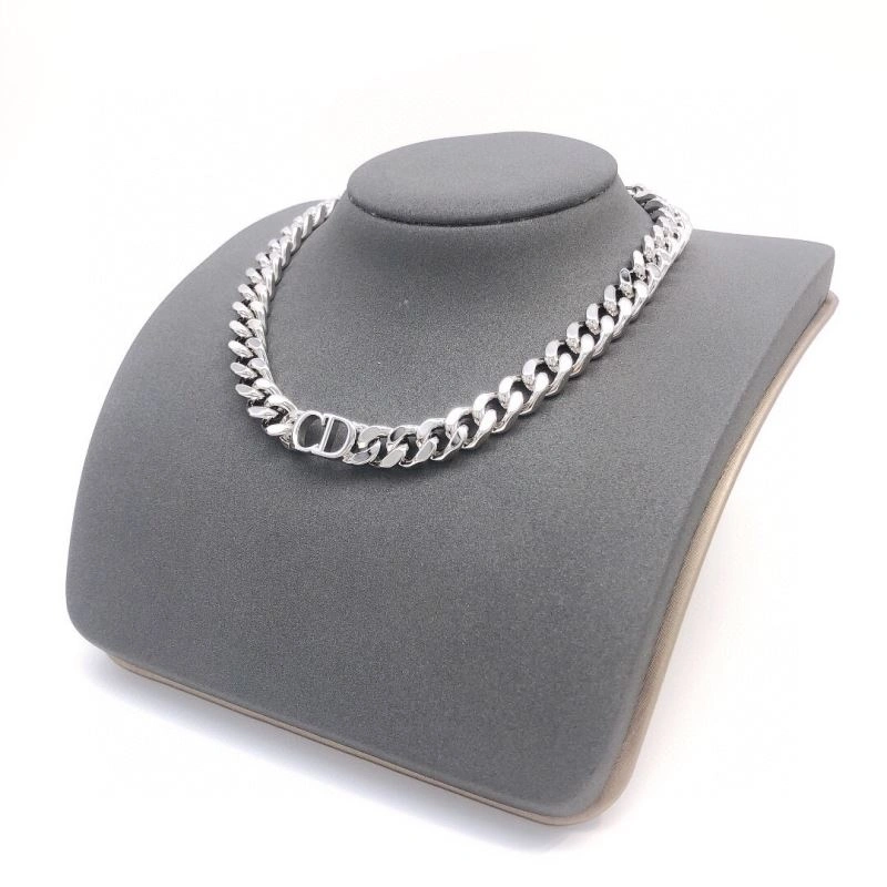 UrbanStyle Christian Dior Necklaces 235464