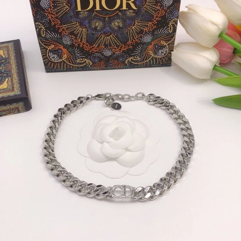 UrbanStyle Christian Dior Necklaces 235464