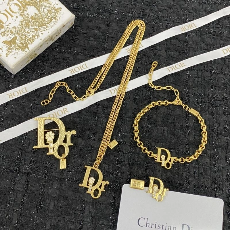 Christian Dior Necklaces WeatherProof 235471