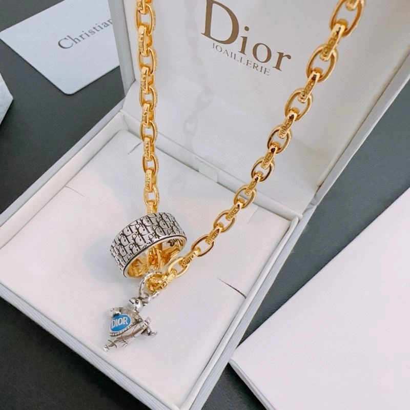 Seasonal Christian Dior Necklaces 235456