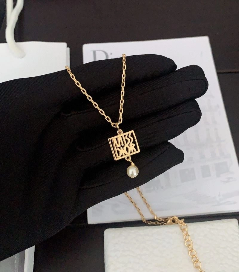 Christian Dior Necklaces Practical 235447