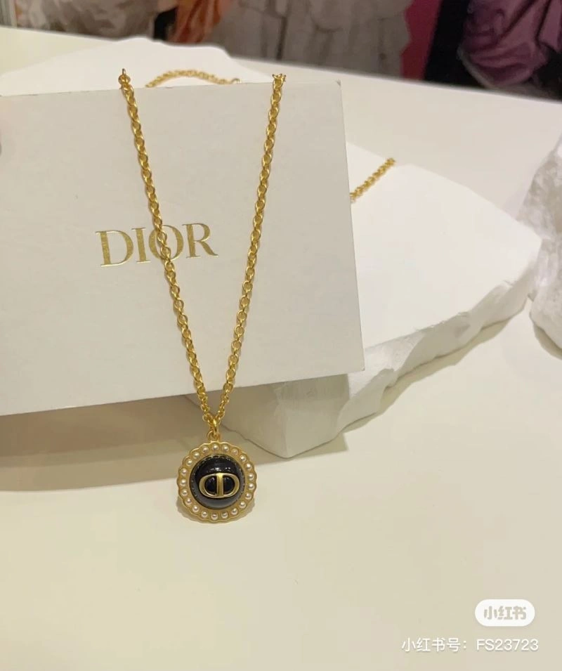 Christian Dior Necklaces Elegant 235430
