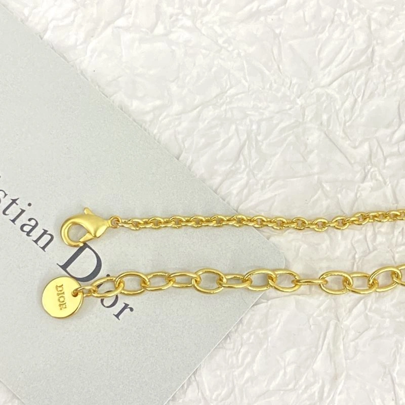 Soft Christian Dior Necklaces 235439