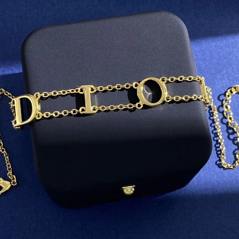 MoistureWicking Christian Dior Necklaces 235434