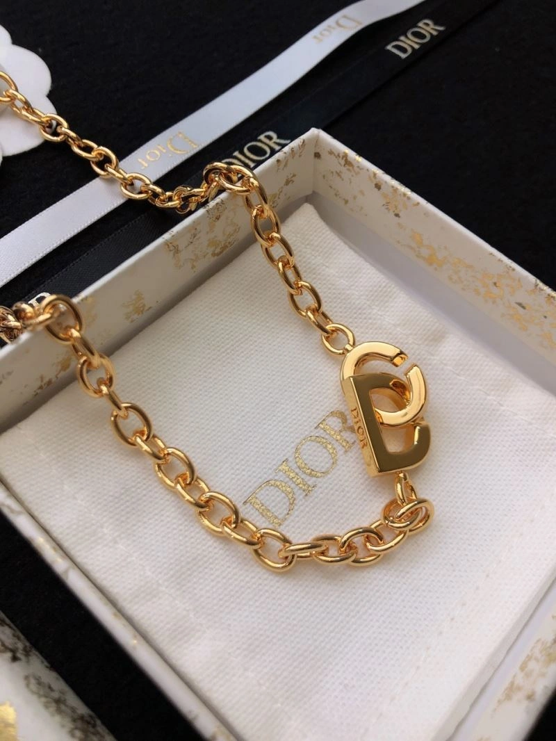 Classic Christian Dior Necklaces 235449