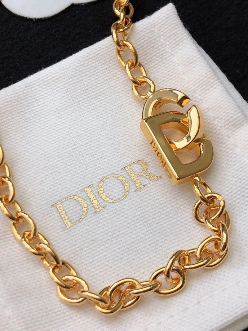 Classic Christian Dior Necklaces 235449